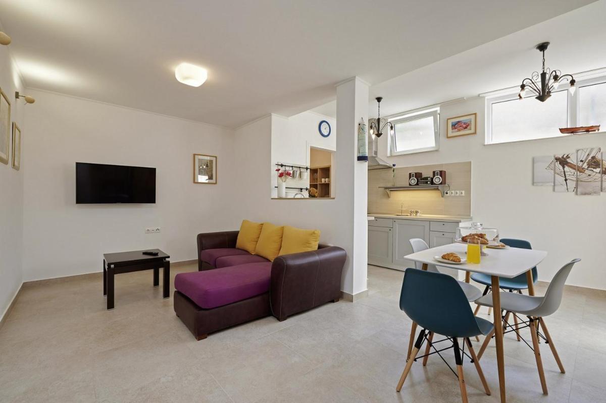 Smuketa In Trogir Haus Fuer 4 Personen Villa Exterior photo