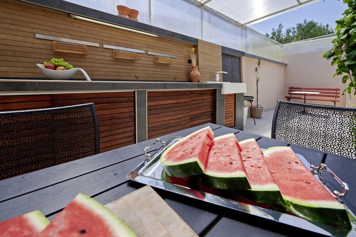 Smuketa In Trogir Haus Fuer 4 Personen Villa Exterior photo
